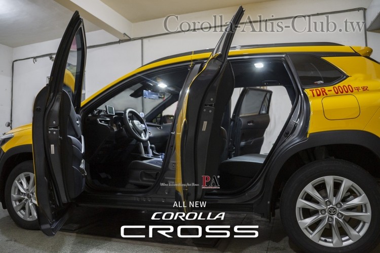 corolla cross led室內燈.jpg